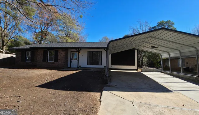 $195,000 | 213 Stratford Drive, Warner Robins, GA 31088