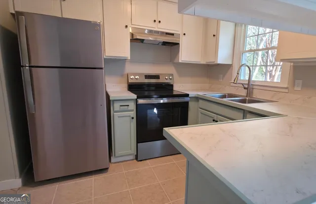 $195,000 | 213 Stratford Drive, Warner Robins, GA 31088