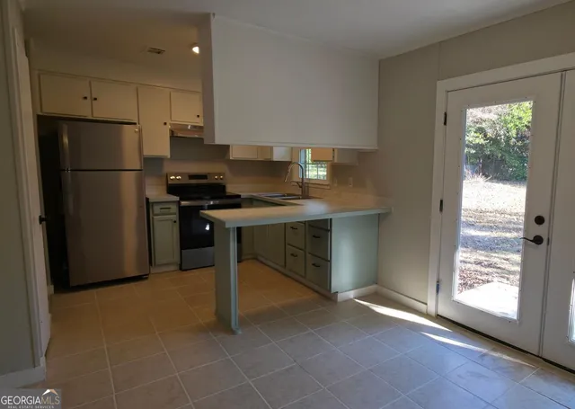 $195,000 | 213 Stratford Drive, Warner Robins, GA 31088