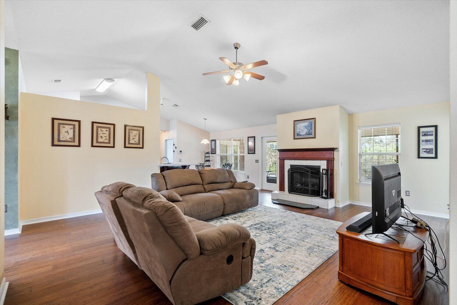 212 Raptor Drive Crestview, FL 32536 - Photo 15 of 35 11-212 Raptor Dr-0011