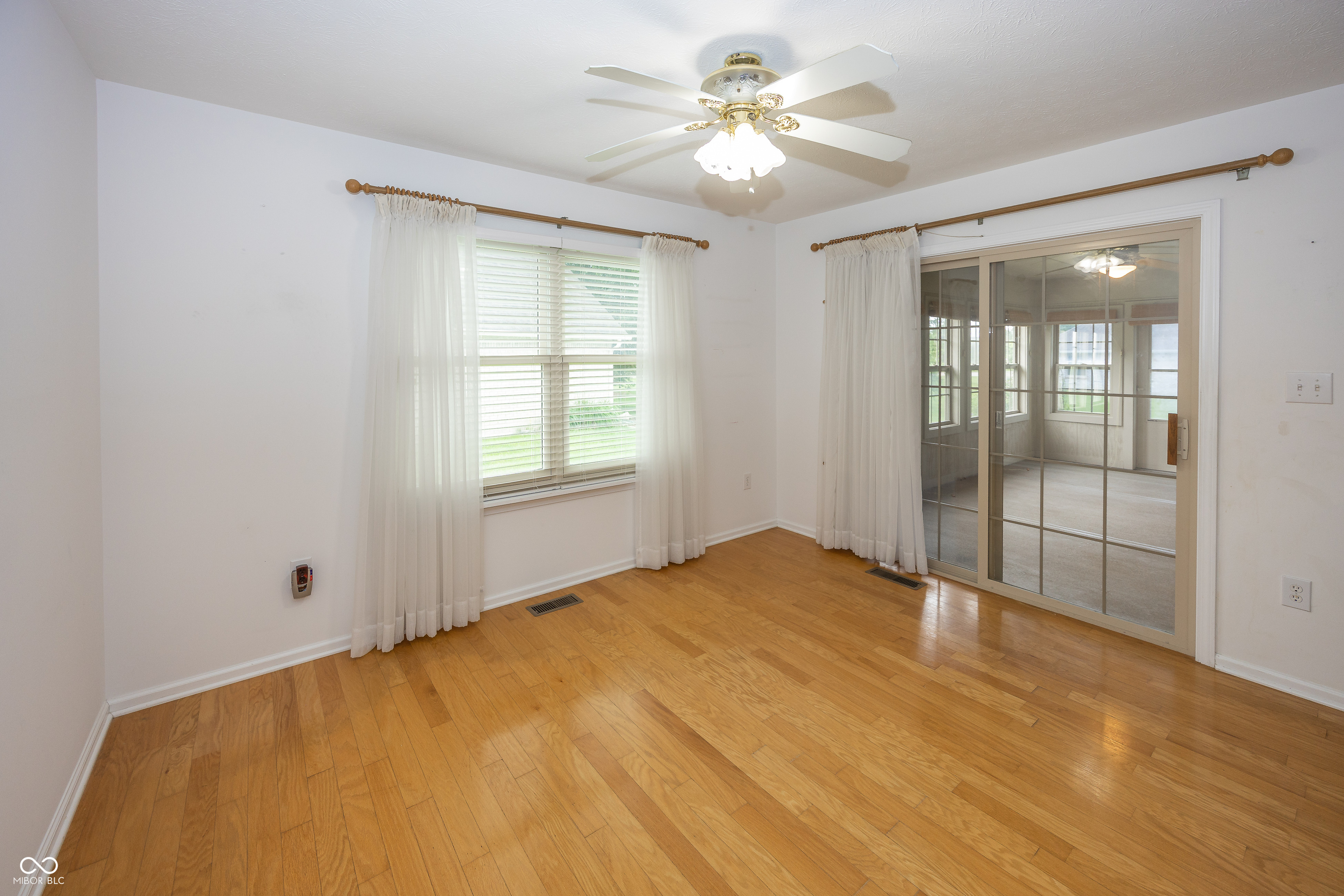 1641 Grindstone Way Greenfield, IN 46140 - Photo 10 of 28