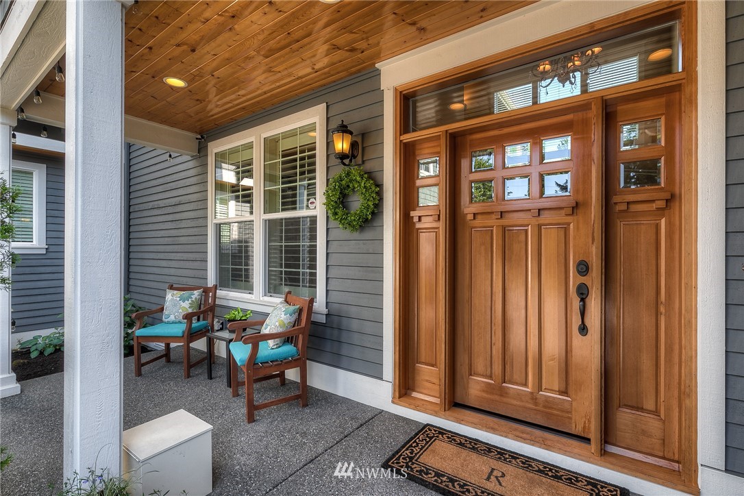 8712 200th Street Southwest Edmonds, WA 98026 - Photo 2 of 25 Gallery Image 2