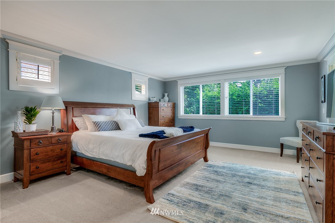 8712 200th Street Southwest Edmonds, WA 98026 - Photo 12 of 25 Gallery Image 12
