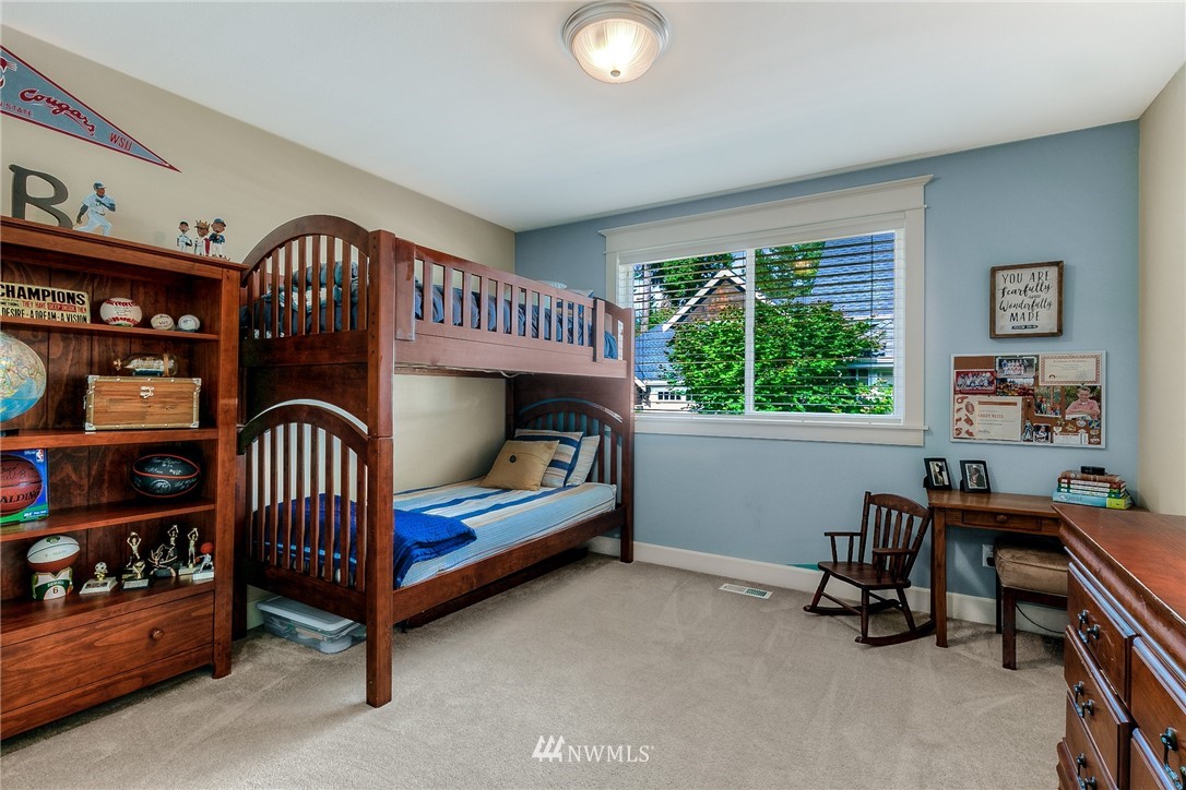 8712 200th Street Southwest Edmonds, WA 98026 - Photo 14 of 25 Gallery Image 14