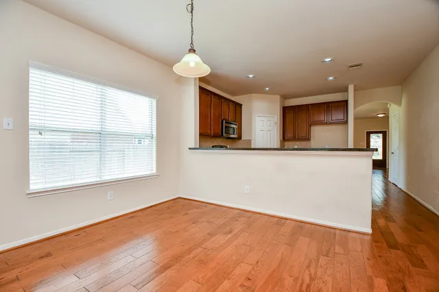 $2,000 | 21622 Crest Peak Way, Katy, TX 77449