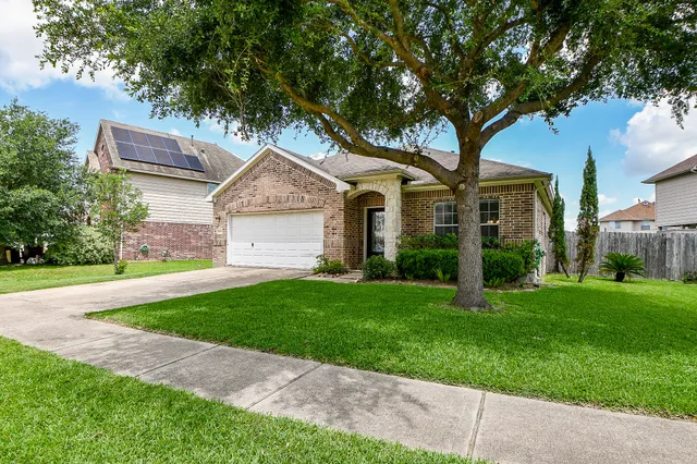 $2,000 | 21622 Crest Peak Way, Katy, TX 77449