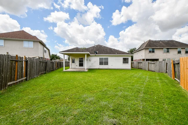 $2,000 | 21622 Crest Peak Way, Katy, TX 77449