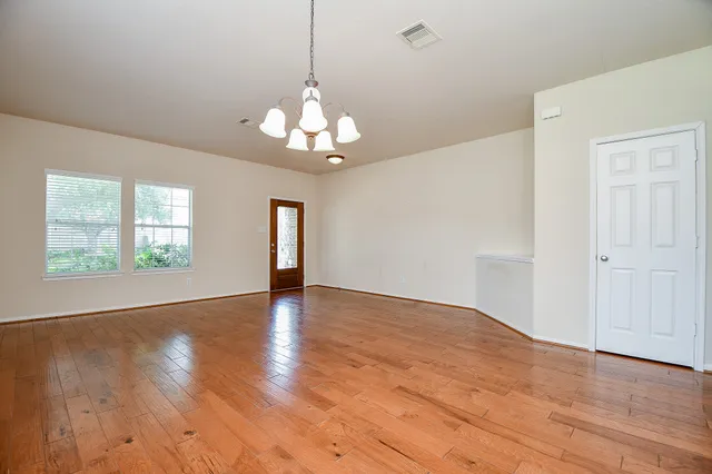 $2,000 | 21622 Crest Peak Way, Katy, TX 77449