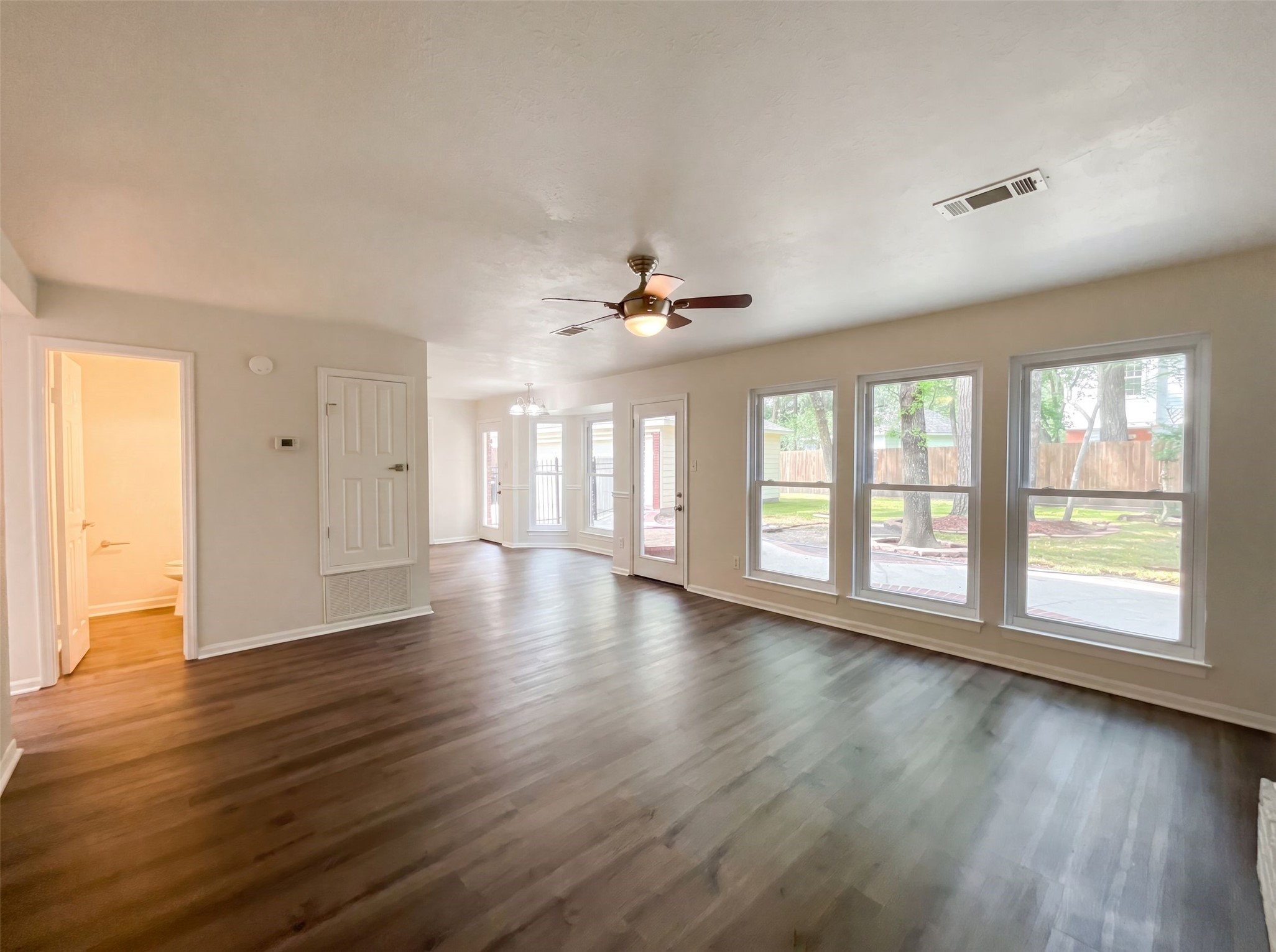 14 Elk Crossing Drive Spring, TX 77381 - Photo 3 of 21