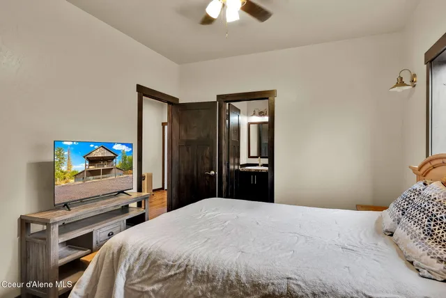 $899,000 | 42 West Seneacquoteen Drive, Priest River, ID 83856