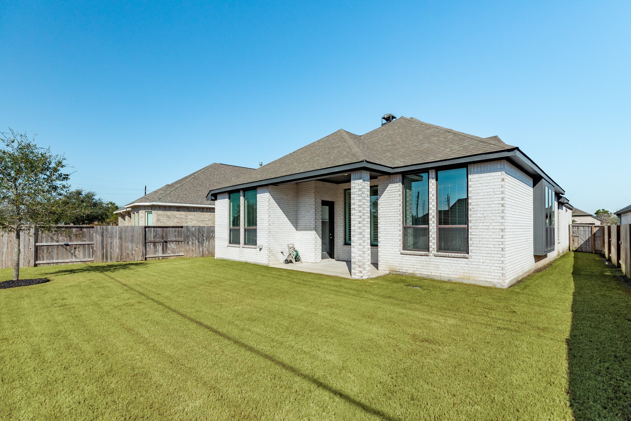 3806 Shackleton Court Rosharon, TX 77583 - Photo 36 of 50 Very large backyard, ample space to create your personal oasis with a covered patio.