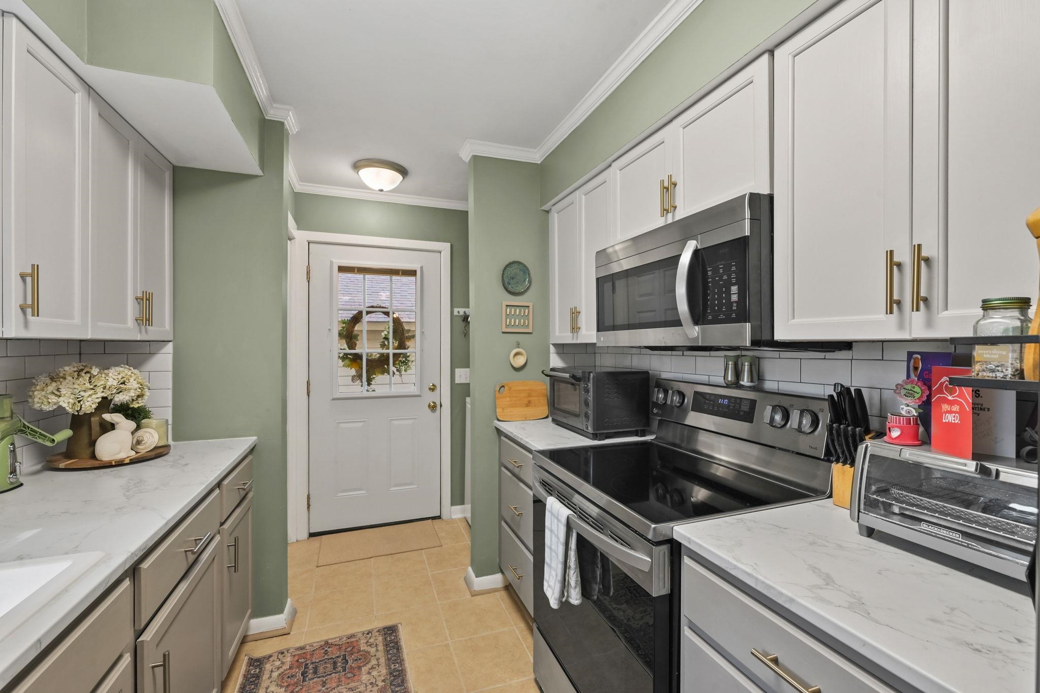 706 Courtney Court Murrells Inlet, SC 29576 - Photo 10 of 37 Gallery Image 10