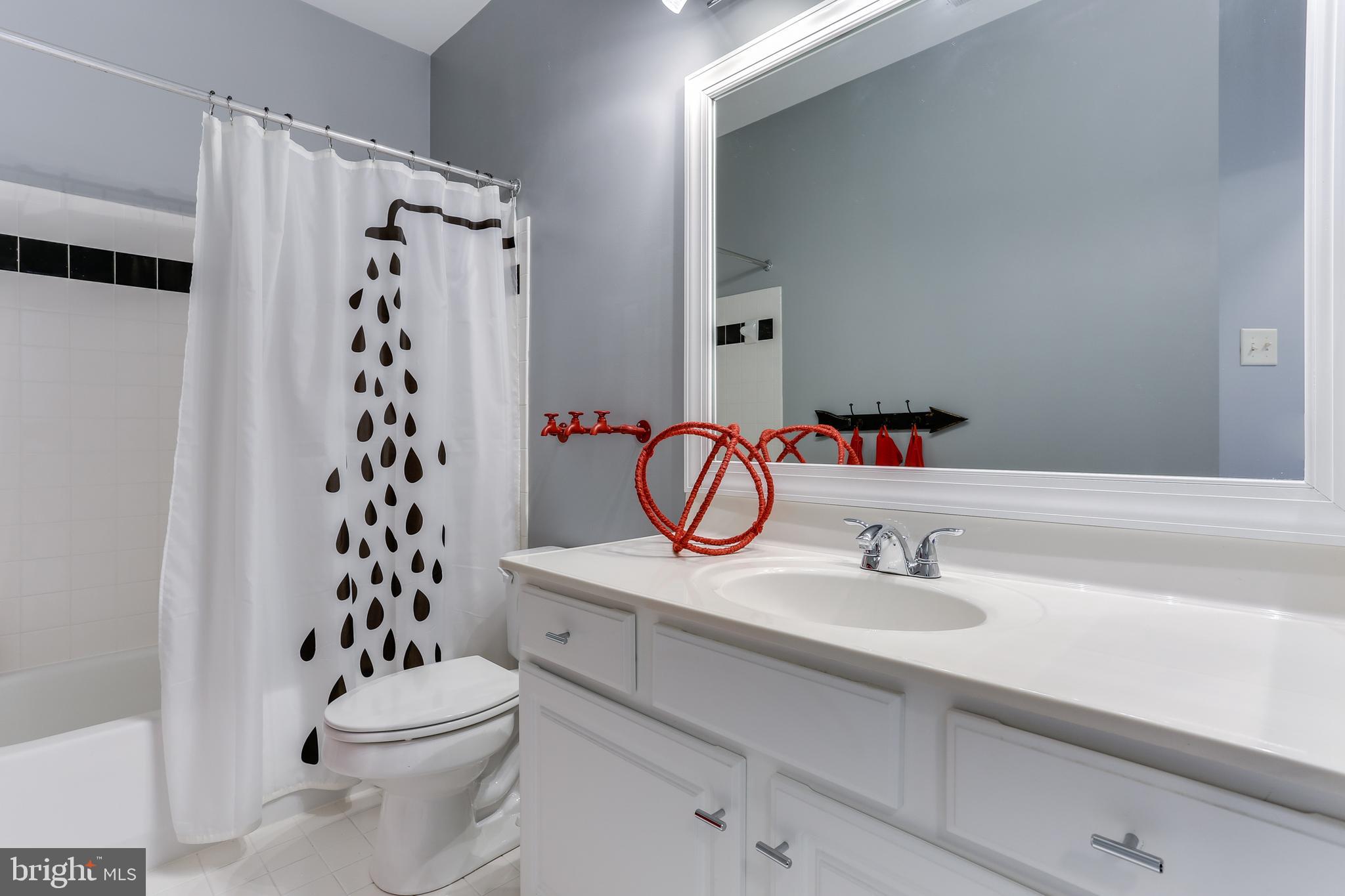 2903 New Rover Road West Friendship, MD 21794 - Photo 25 of 39 Bathroom