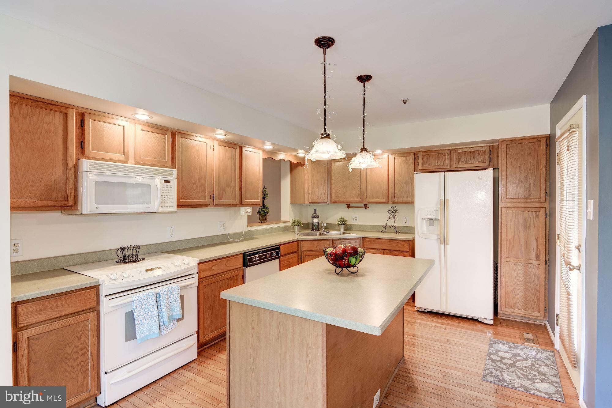 12233 Apache Tears Circle Laurel, MD 20708 - Photo 13 of 37
