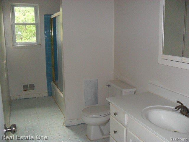 3421 Brewer Road Howell, MI 48855 - Photo 12 of 25 261-946057 Bath.jpg