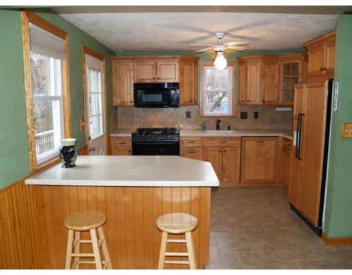 7 Nelson Road Scituate, MA 02066 - Photo 4 of 11 Gallery Image 4