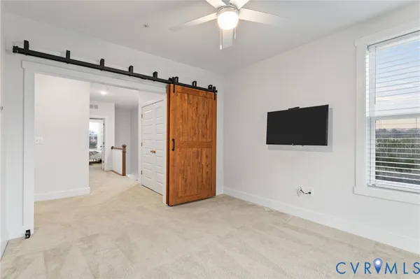 a view of a livingroom with an empty space