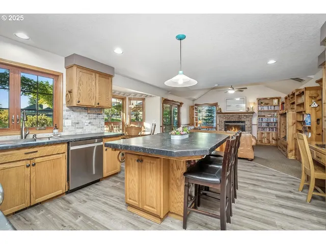 $675,000 | 8715 Southwest Tachi Court, Tualatin, OR 97062