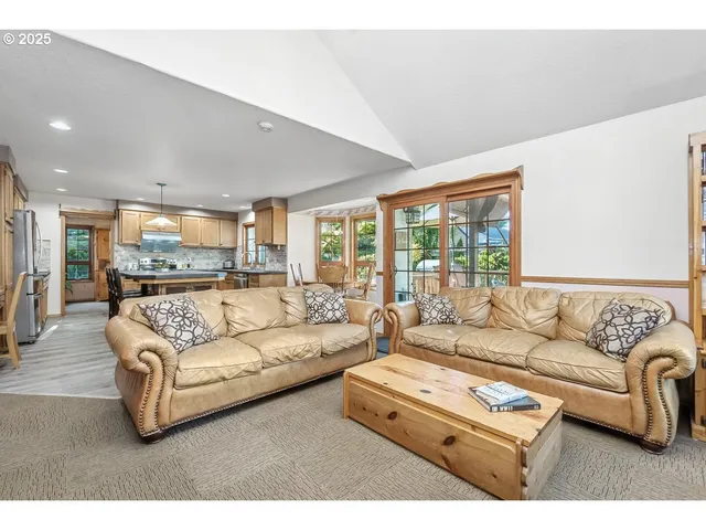 $675,000 | 8715 Southwest Tachi Court, Tualatin, OR 97062