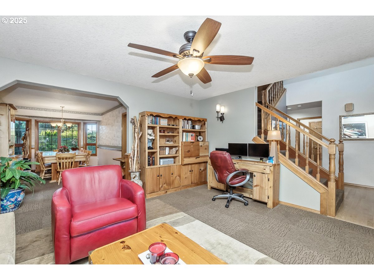 8715 Southwest Tachi Court Tualatin, OR 97062 - Photo 7 of 48