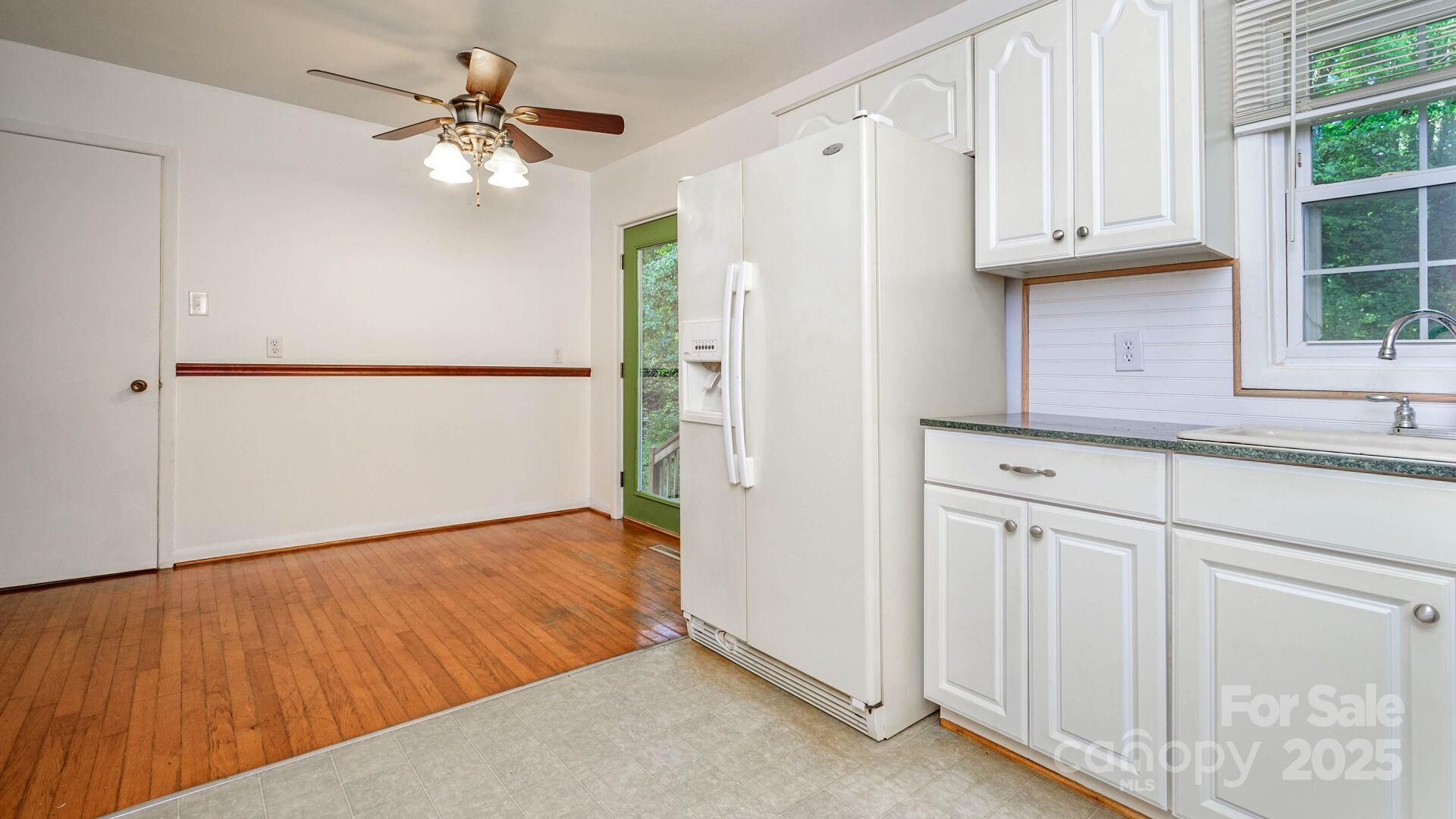 51 Bell Road Asheville, NC 28805 - Photo 15 of 38