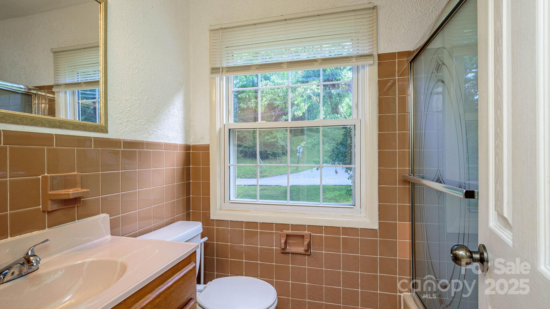 51 Bell Road Asheville, NC 28805 - Photo 24 of 38