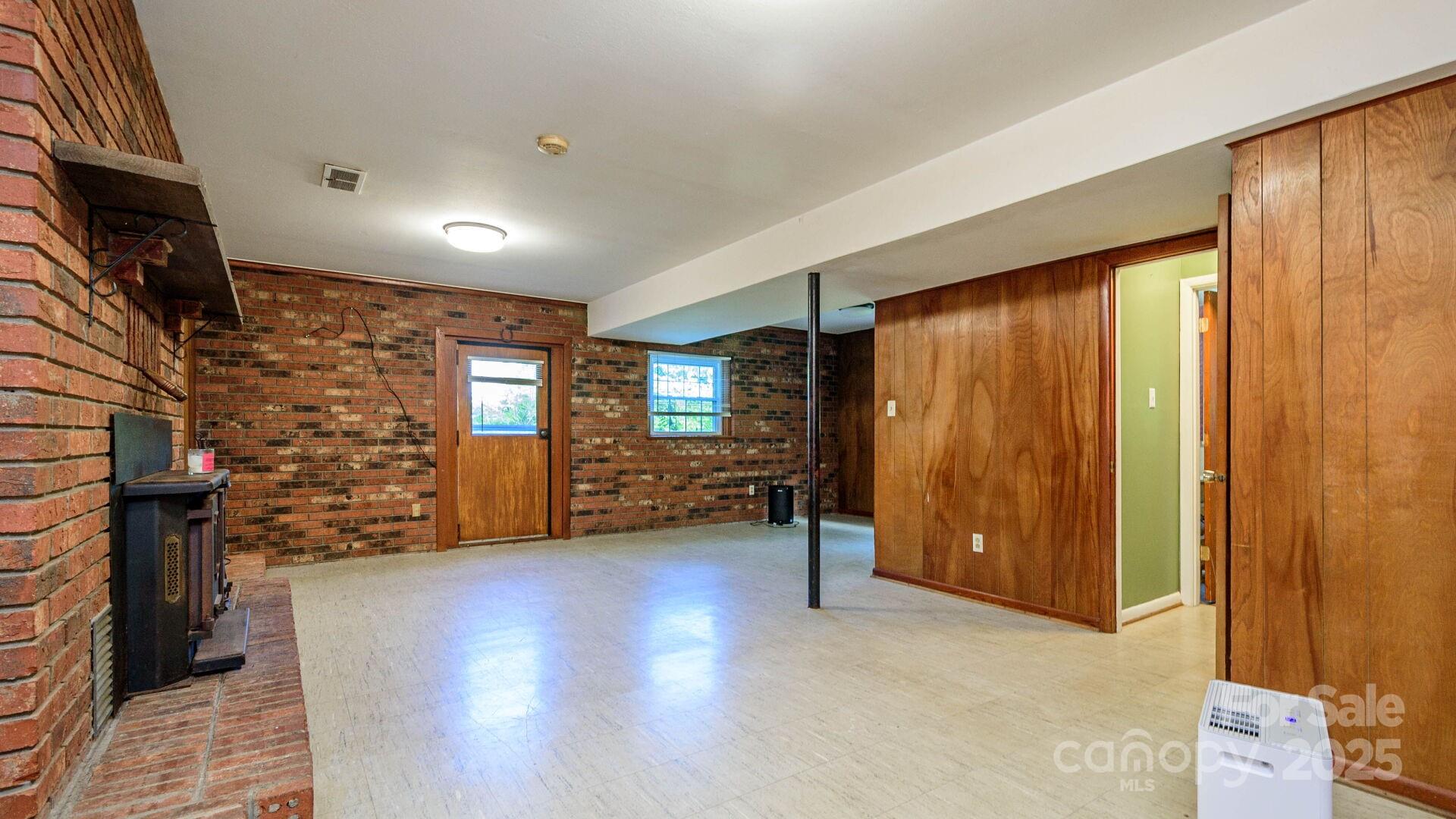 51 Bell Road Asheville, NC 28805 - Photo 26 of 38