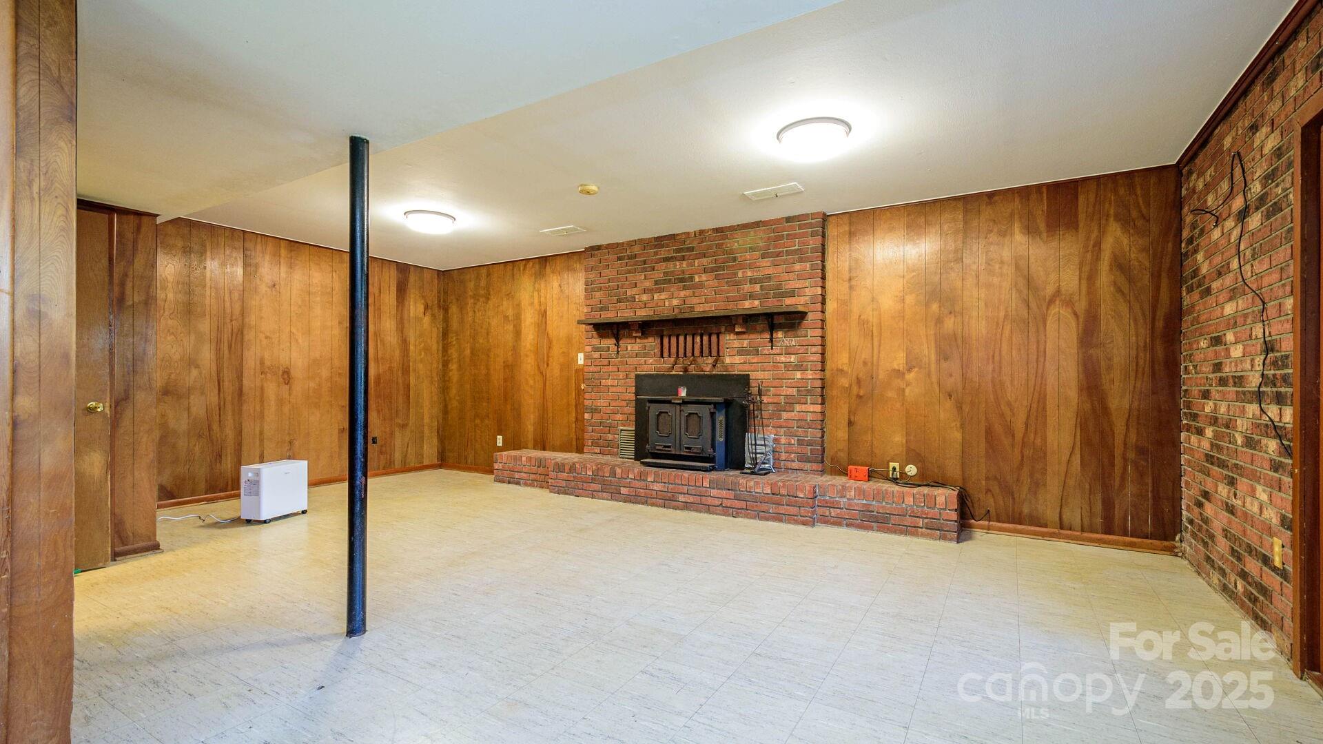 51 Bell Road Asheville, NC 28805 - Photo 29 of 38