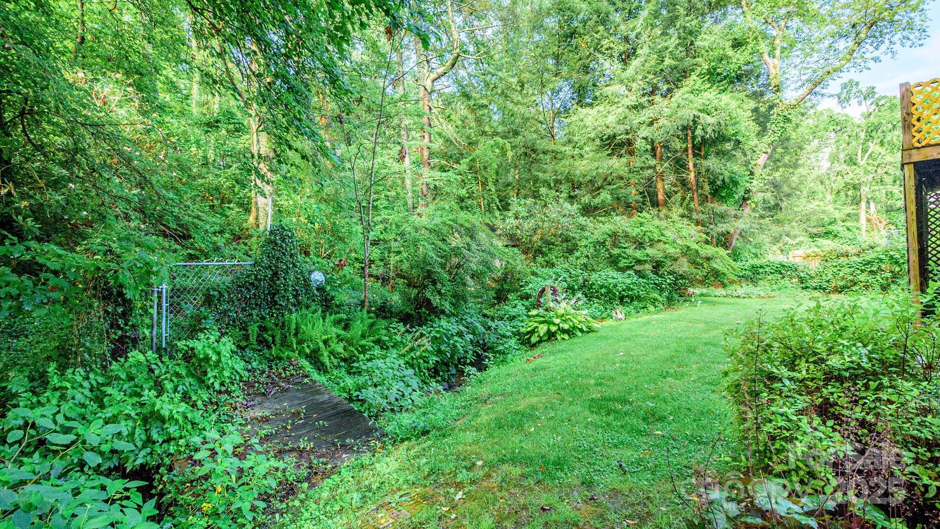 51 Bell Road Asheville, NC 28805 - Photo 32 of 38