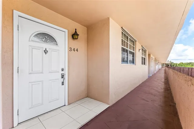 a view of outdoor space yard and patio