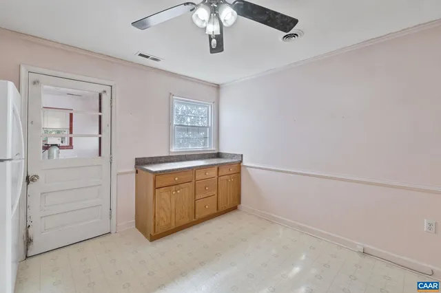 walk in closet with window