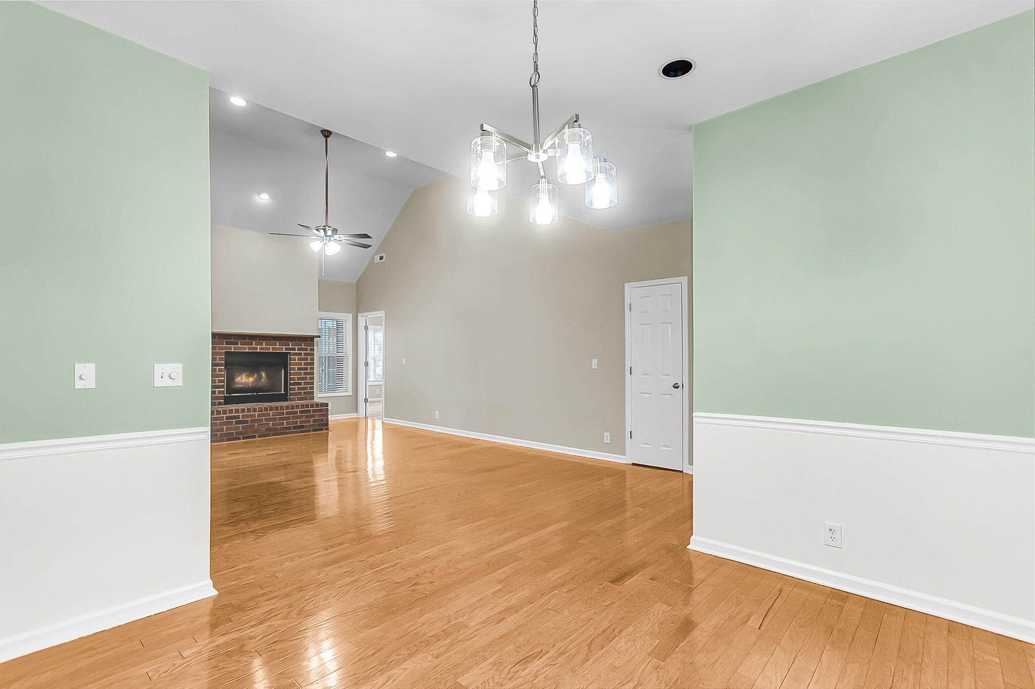 697 Hamlet Circle Goose Creek, SC 29445 - Photo 11 of 57 CREM - 697 Hamlet - interior only-6