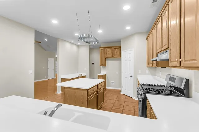 $650,000 | 697 Hamlet Circle, Goose Creek, SC 29445