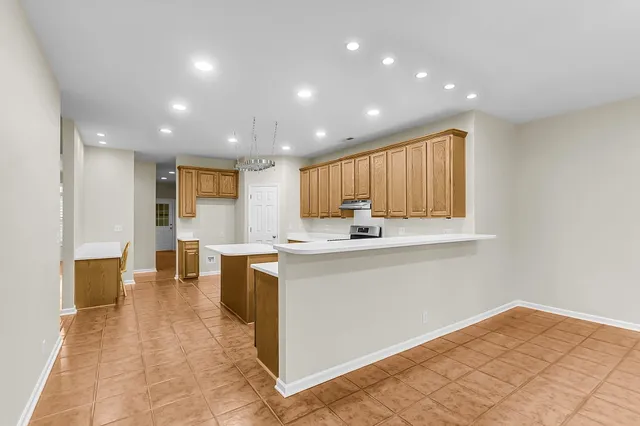 $650,000 | 697 Hamlet Circle, Goose Creek, SC 29445