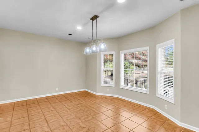 $650,000 | 697 Hamlet Circle, Goose Creek, SC 29445