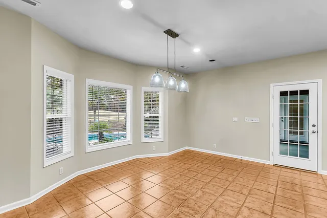 $650,000 | 697 Hamlet Circle, Goose Creek, SC 29445