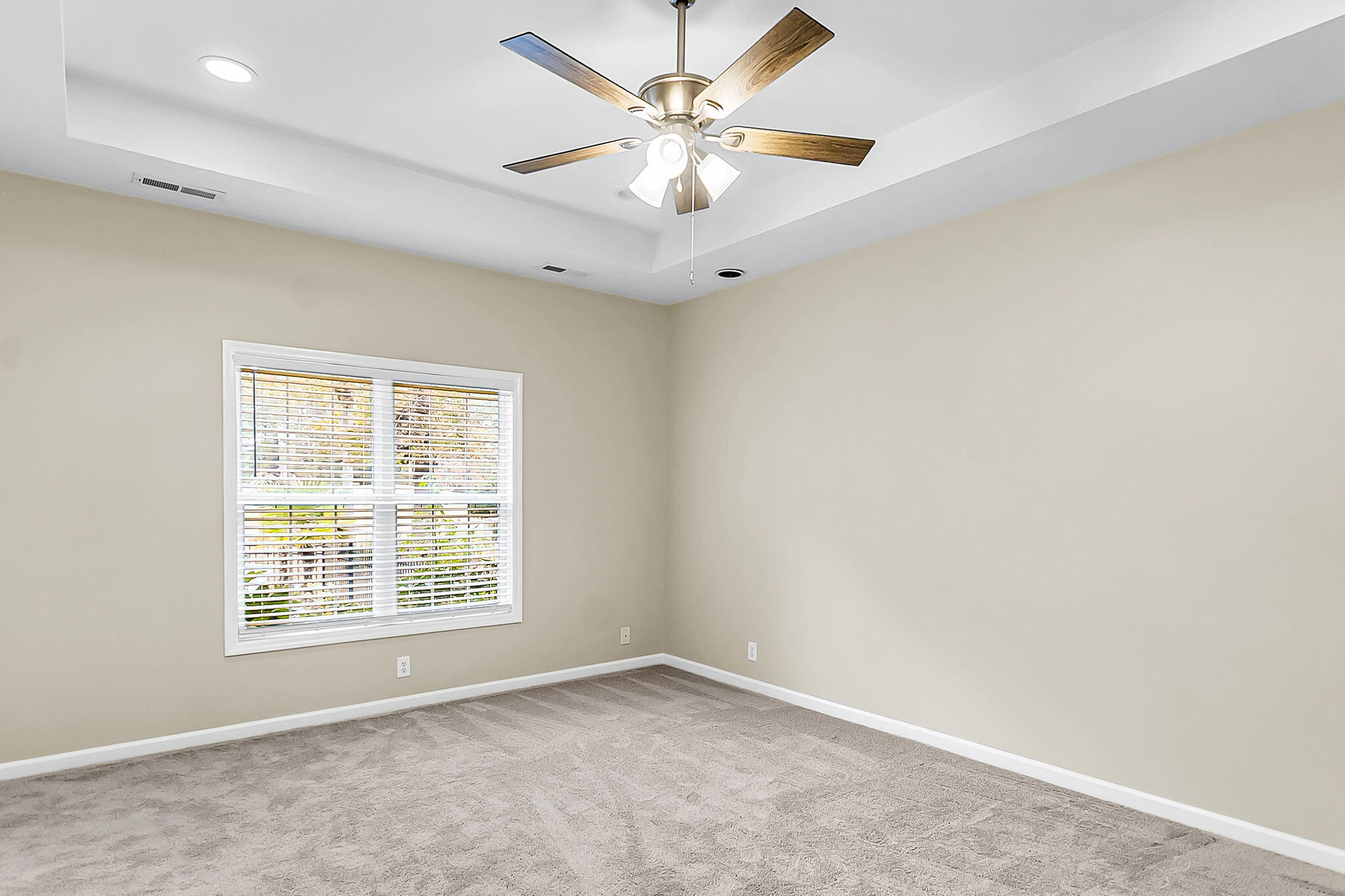 697 Hamlet Circle Goose Creek, SC 29445 - Photo 30 of 57 CREM - 697 Hamlet - interior only-30