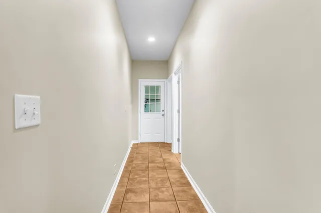 $650,000 | 697 Hamlet Circle, Goose Creek, SC 29445