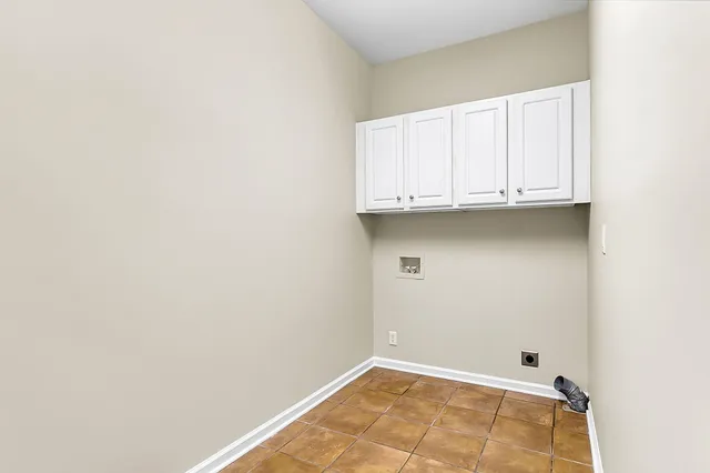 $650,000 | 697 Hamlet Circle, Goose Creek, SC 29445