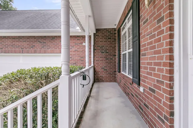 $650,000 | 697 Hamlet Circle, Goose Creek, SC 29445