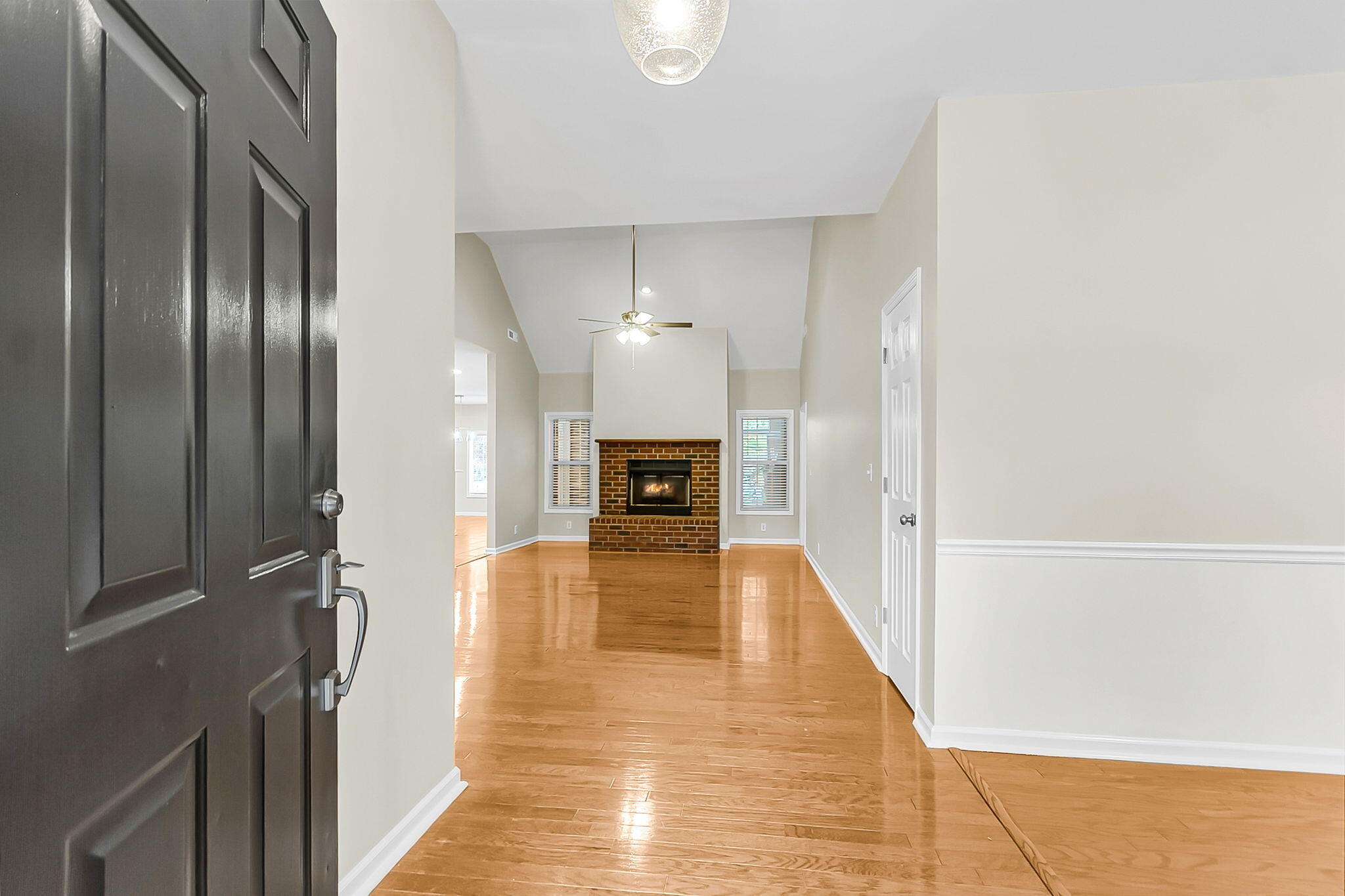 697 Hamlet Circle Goose Creek, SC 29445 - Photo 6 of 57 CREM - 697 Hamlet - interior only-1