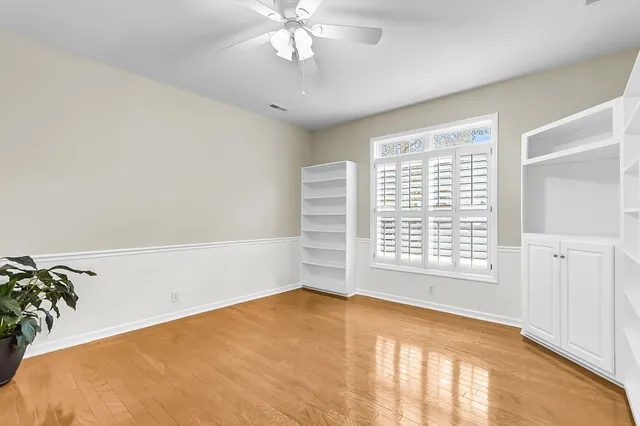 $650,000 | 697 Hamlet Circle, Goose Creek, SC 29445