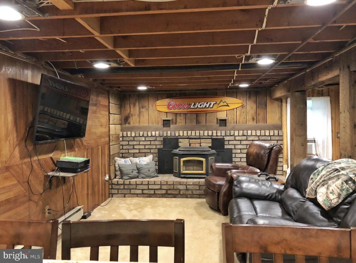 2536 Stone Road Westminster, MD 21158 - Photo 20 of 22 Family room