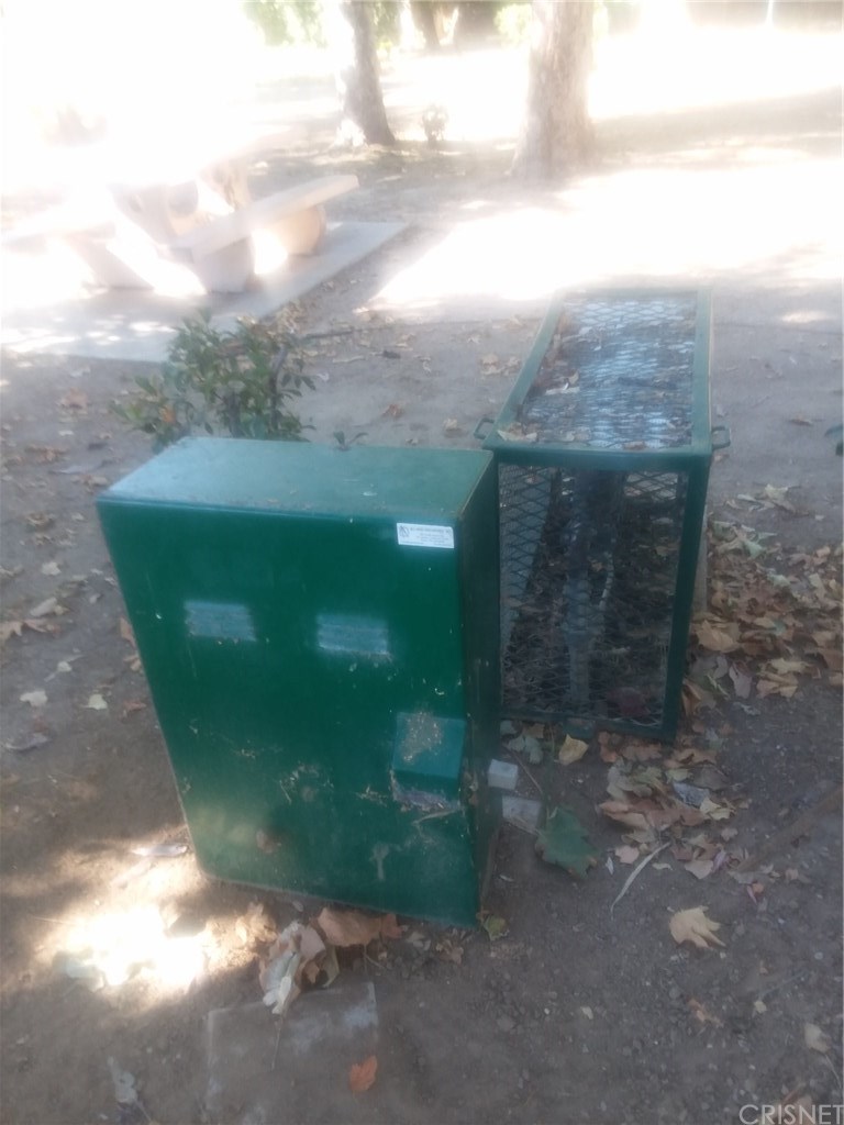 29850 Central Avenue Val Verde, CA 91384 - Photo 5 of 7