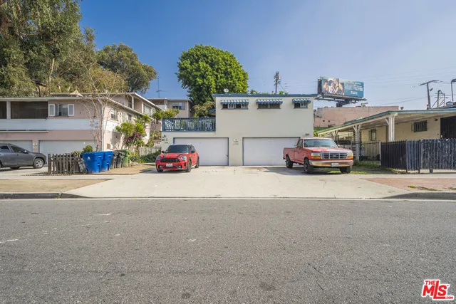 a car parked in front of a building