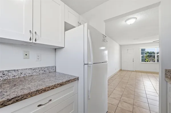 $1,850 | 6211 Southwest 37th Street, Unit 208, Davie, FL 33314