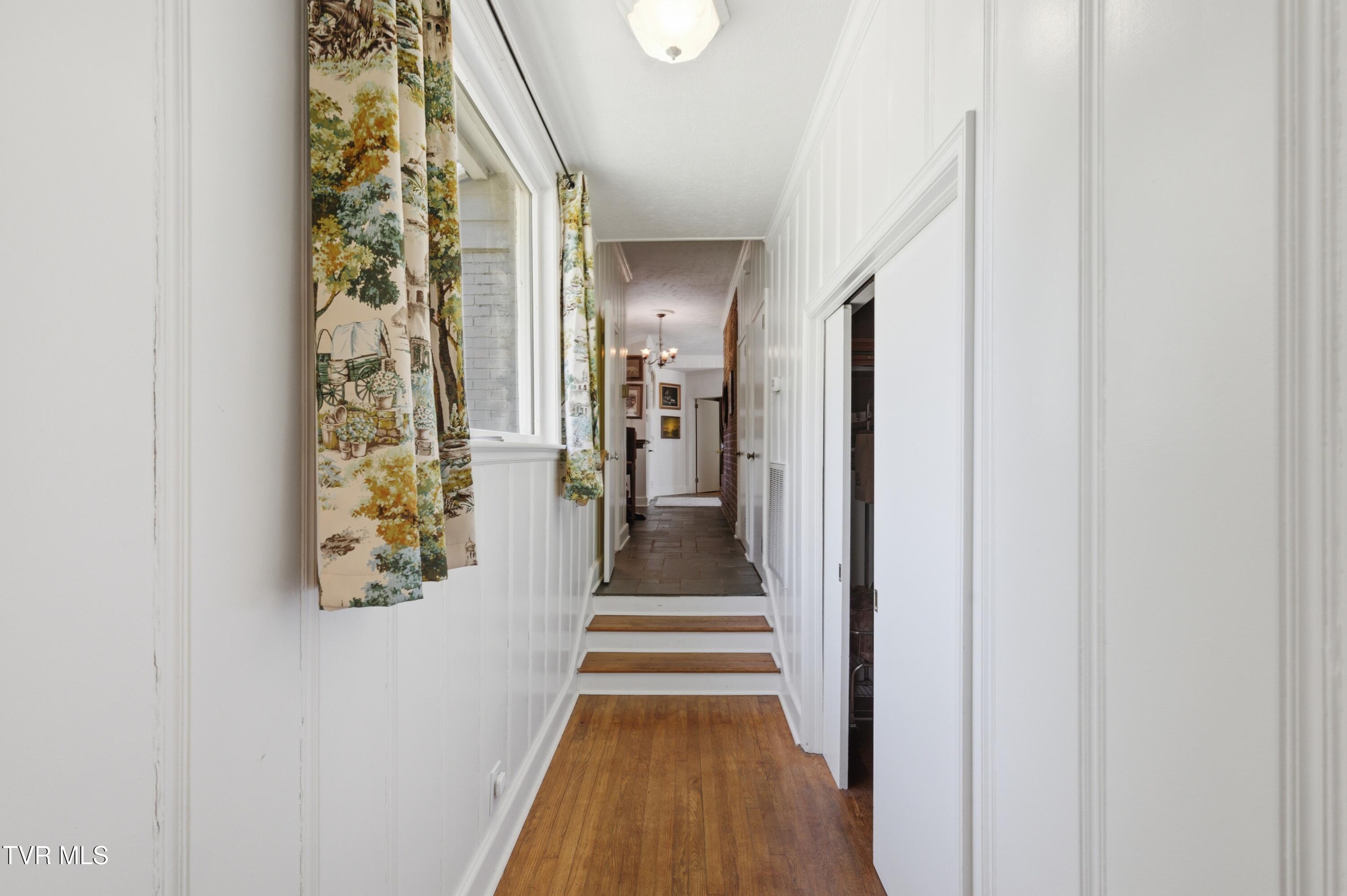 545 Green Hill Road Bristol, VA 24201 - Photo 25 of 60 DSC_0482