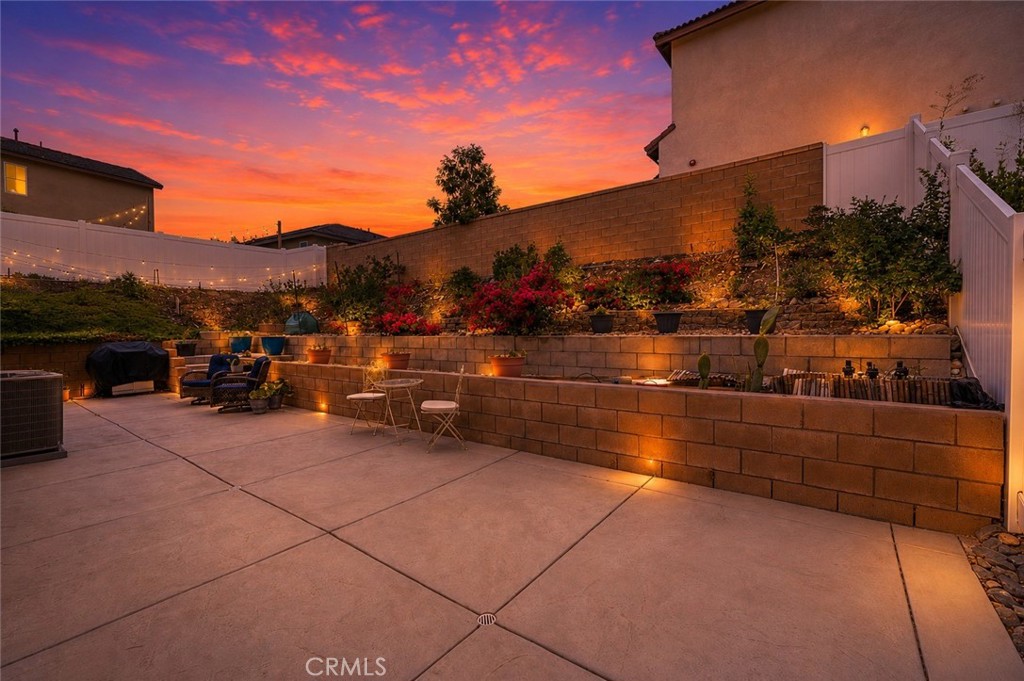 380 Havasu Way Rialto, CA 92377 - Photo 28 of 52