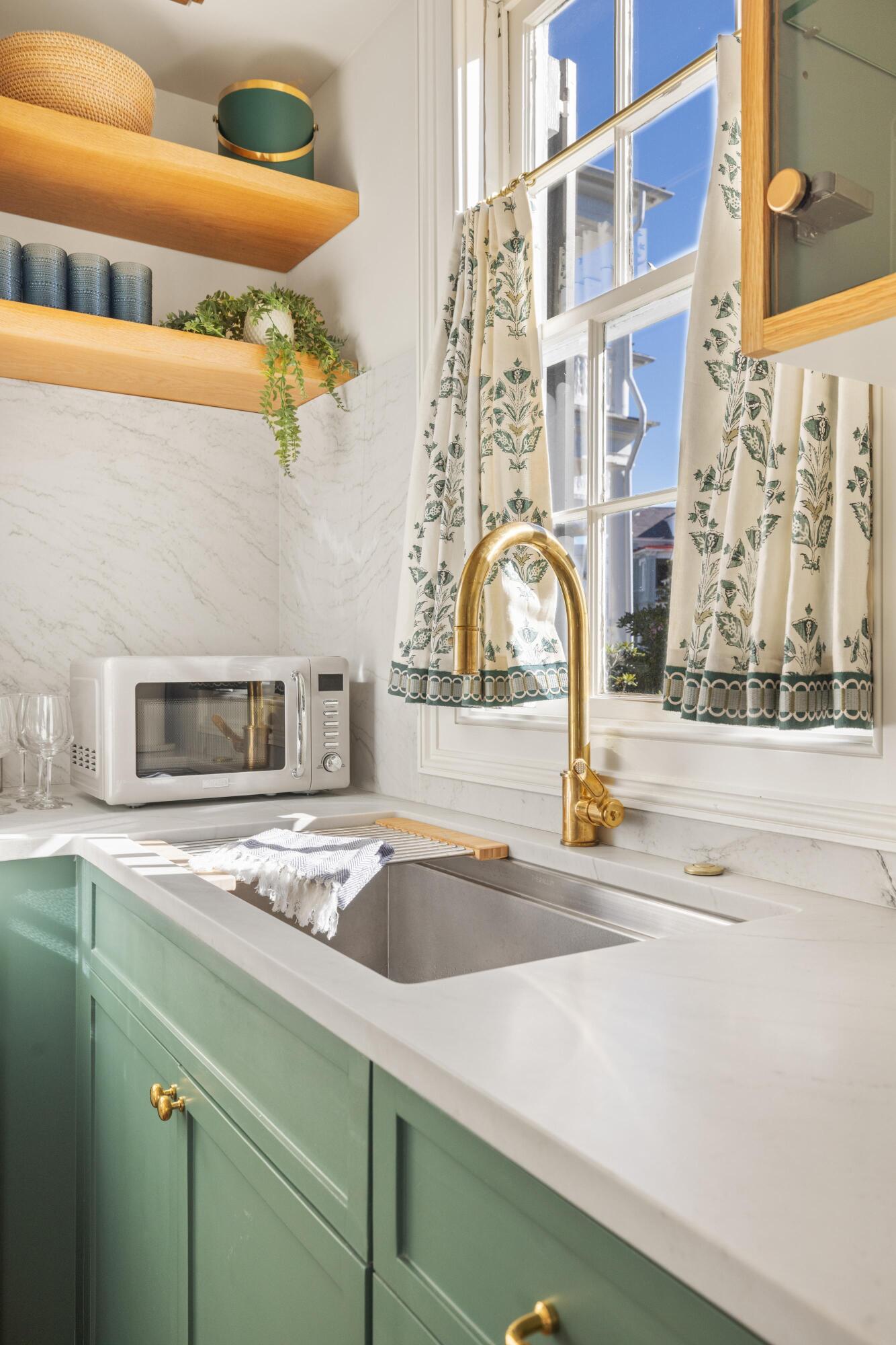 46 Church Street Charleston, SC 29401 - Photo 22 of 58 Kitchen 2