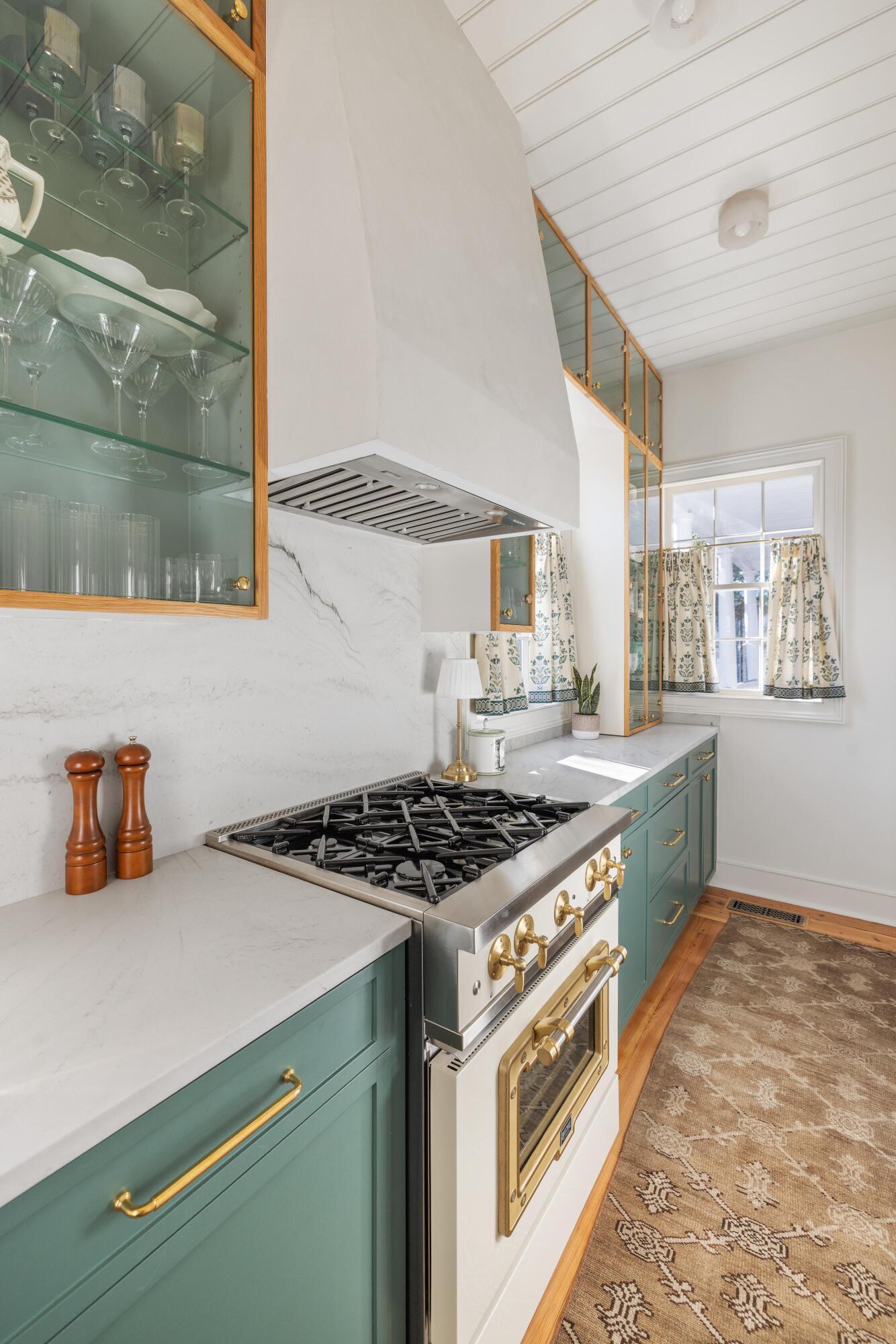 46 Church Street Charleston, SC 29401 - Photo 29 of 58 Kitchen 3